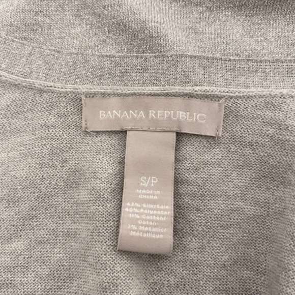 Banana Republic silver shimmer silk blend V-neck cardigan. Women’s size S - Picture 5 of 5